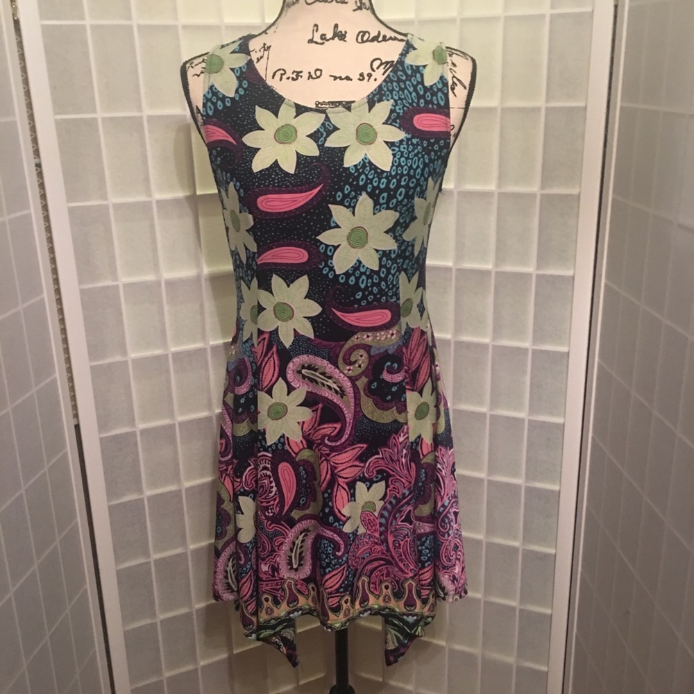 Reborn Womens Paisley Print Size Small Dress